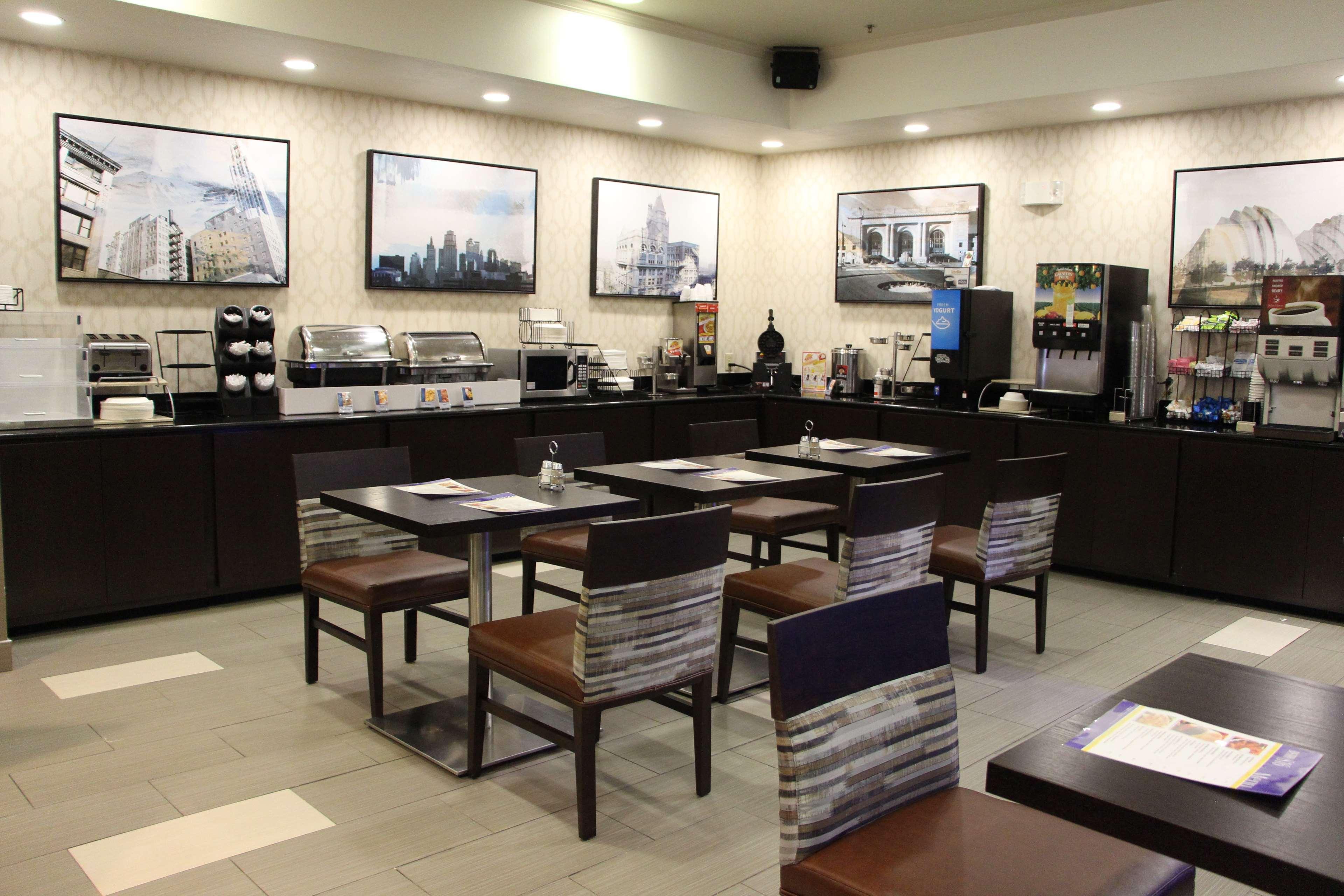 Best Western Plus Kansas City Airport - Kci East Extérieur photo