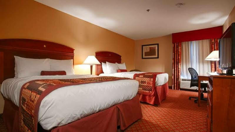 Best Western Plus Kansas City Airport - Kci East Extérieur photo