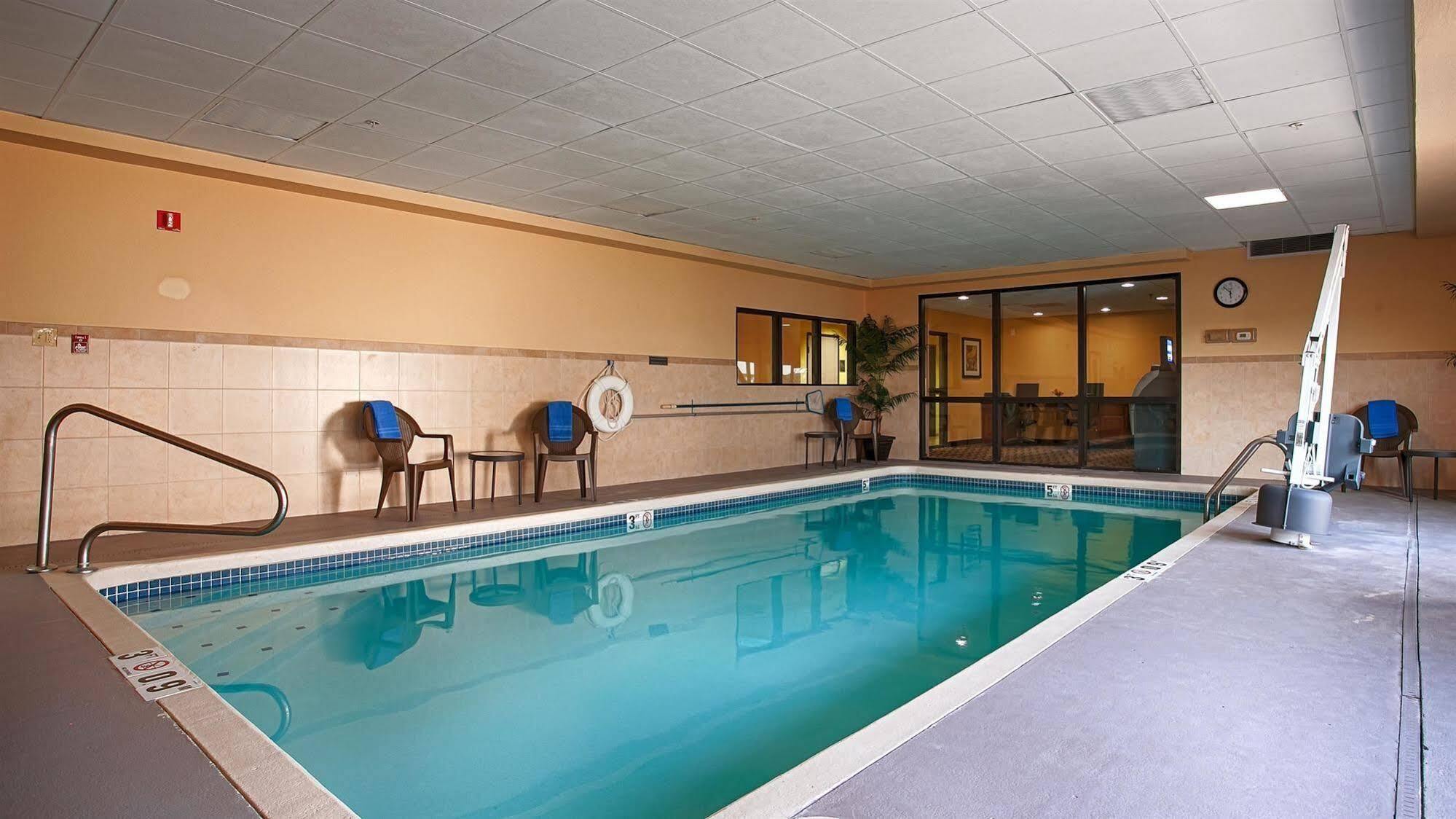 Best Western Plus Kansas City Airport - Kci East Extérieur photo
